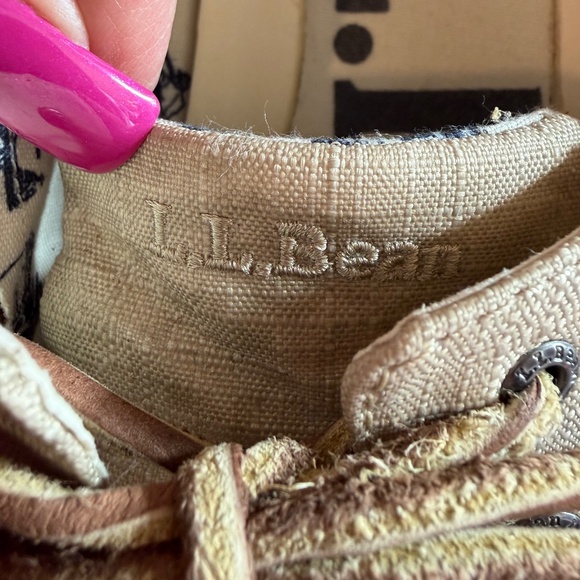 L.L. Bean Men's Unwashed Canvas Boat shoes, sneakers, Size 11 - Picture 11 of 11